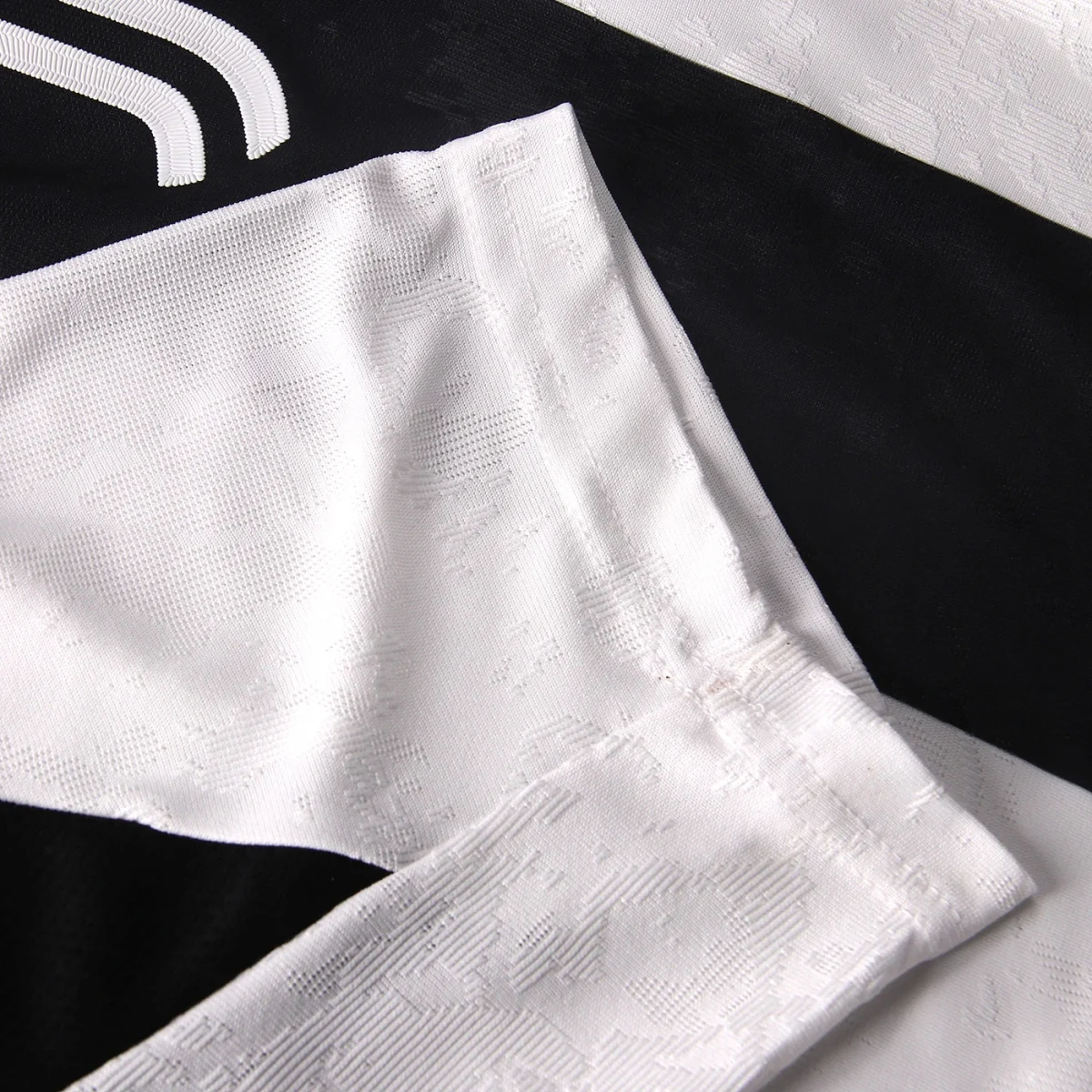 Official JUVENTUS HOME AUTHENTIC JERSEY 202425-13 Collection - Juventus FC Gear